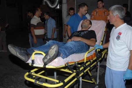 İzmir'de Trafik Kazası; 2 Yaralı