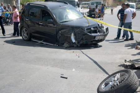 İzmir'de trafik kazası: Bisikletli çocuk öldü, arkadaşı ağır yaralandı