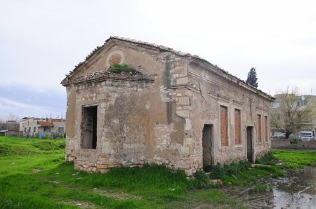 İzmir'de türbe, kilise ve sinagog restorasyonları devam ediyor
