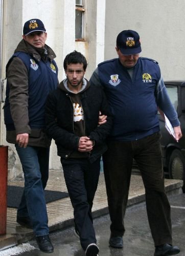 İzmir'de Yakalanan Bombacı 6 Yıl Kimya Bölümünde Okumuş