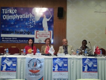 ‘İzmir’de yüz binleri Türkçe Olimpiyatları’na bekliyoruz’