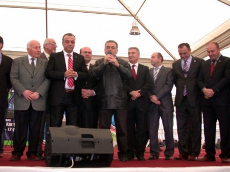 İzmir'deki Hamsi Şöleninde Milli Birlik Ve Beraberlik Vurgusu Yapıldı