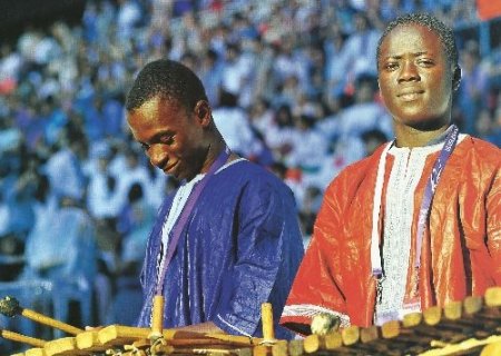 İzmir'deki Kültür Şöleni'ne Akhisar’dan ücretsiz otobüs kalkacak