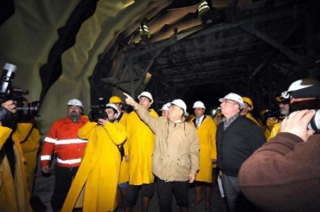 İzmir'deki Metro İnşaatında Riskli Yerler 45 Gün İçinde Betonlanacak