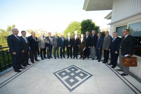 'İzmir'deki OSB’lerde boş alanlar doluncaya kadar teşvik yapılsın'