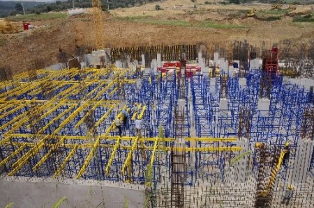 İzmir'deki yeni fuar inşaatının yüzde 8'i tamamlandı