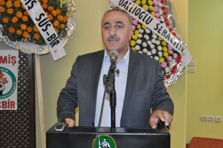 İzmir'den İstanbul'a Deste Deste Çiçek Gidiyor