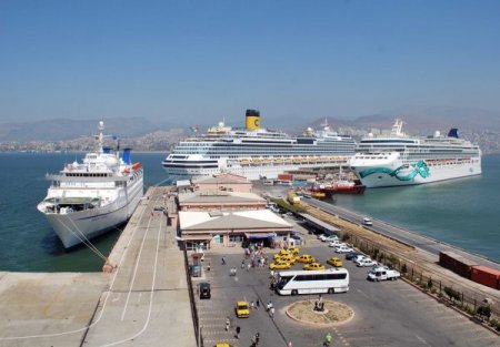 İzmir’e bir günde 15 bin turist geldi