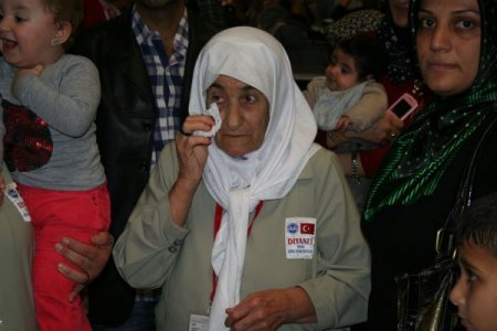 İzmir'e ilk hacı kafilesi geldi