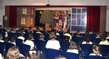 İzmirgaz çevre bilincini tiyatroyla aşılıyor