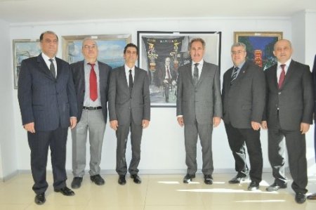 'İzmir’in En Güzel Renkleri', ödüllerini eski Bakan Günay’dan aldı