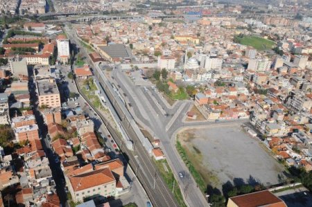 İzmir'in Şehiriçi Otobüs Hatlarında Banliyö Değişikliği Yapıldı