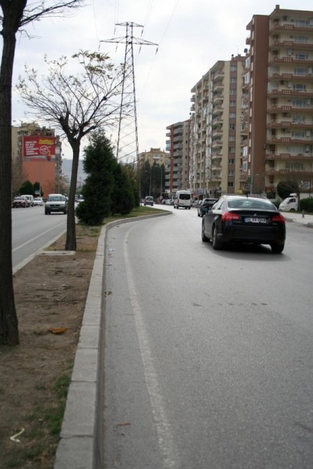 İzmir'in şehiriçi yolları kör nokta dolu
