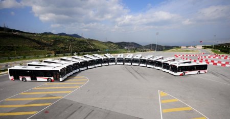 İzmir'in toplu ulaşım filosuna 45 yeni otobüs katıldı
