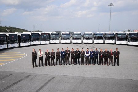 İzmir'in toplu ulaşım filosuna 45 yeni otobüs katıldı