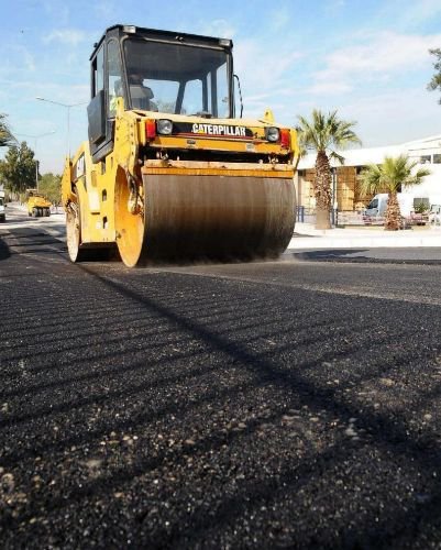 İzmir'in Yollarına 1,5 Milyon Ton Asfalt Daha Dökülecek