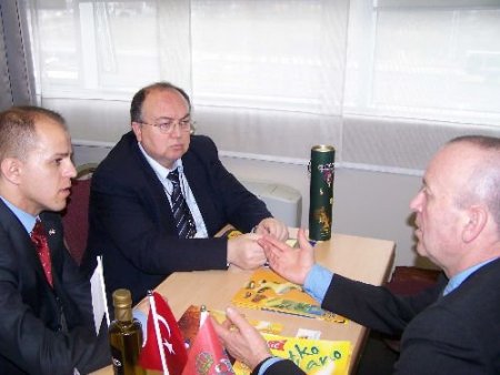 İzmirli İşadamları Sırbistan'dan Eli Dolu Döndü