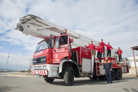 İzmirli itfaiyeciler Türkiye rekoru kırdı