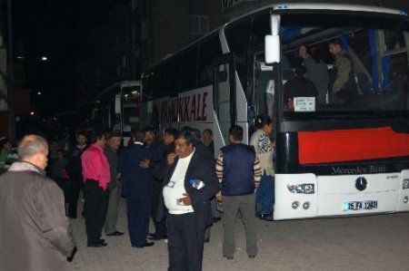 İzmirli Romanlar Başbakanın Programına Katılmak Üzere İstanbul'a Hareket Etti