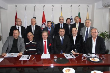 İzmirli spor kulüpleri 40 bin kişilik stada gerek görmedi