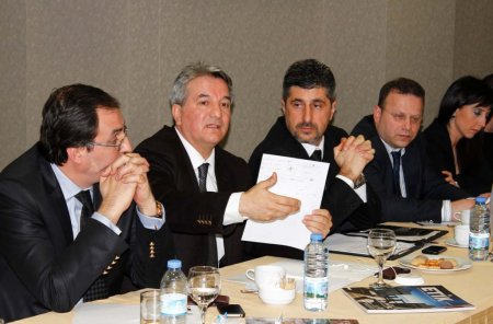 İzmirli turizmciler: Basmane'deki gelişime yetkililer ayak uyduramıyor