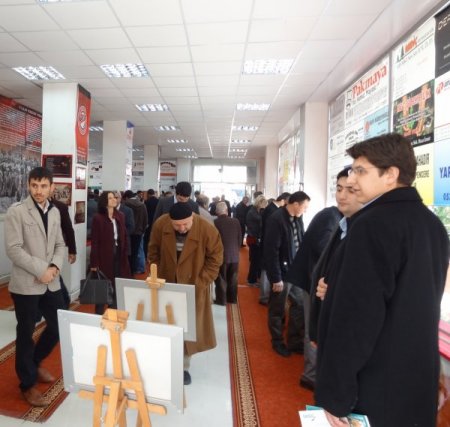 İzmirliler Çanakkale Harp Hatıraları Müzesi'ne Akın Etti