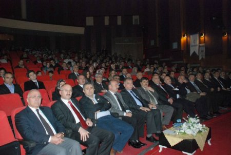 İzmit Belediye Başkanı: Öğretmenlik kutsal bir meslek, paha biçilemez