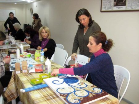 İzmitli kadınların mozaik sanatına ilgisi artıyor