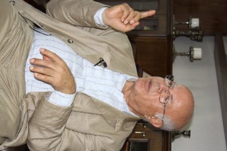 İzzettin Doğan: Demokrasiyi akamete uğratacak eylemlerden uzak durulmalı