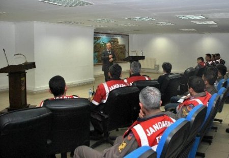 Jandarma, bundan sonra duymasa da anlayacak