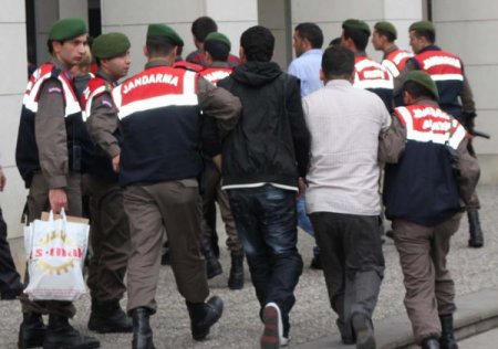 jandarma, uyuşturucu tacirlerine göz açtırmadı