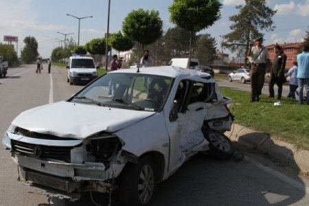 Jandarma Komutanlığı önündeki kaza da biri ağır 2 asker yaralandı