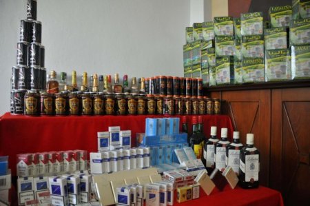 Jandarmadan eğlence merkezlerine kaçak içki operasyonu