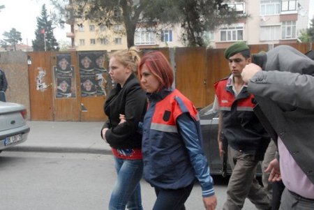 Jandarmadan Fuhuş Şebekesine Darbe
