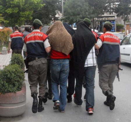 Jandarmadan Fuhuş Şebekesine Darbe