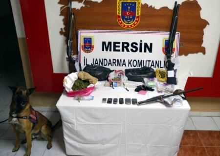 Jandarmanın uyuşturucu operasyonu kameraya yansıdı