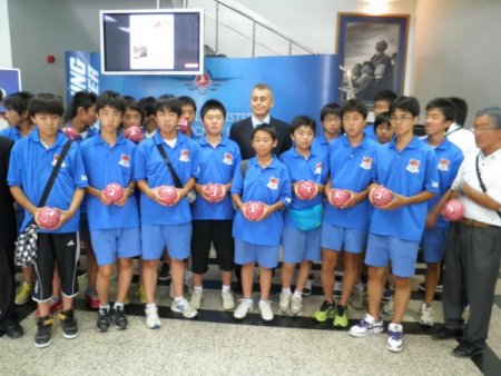 Japon Depremzede Yetimler, Thy Uçuş Simülatörüne Bindi