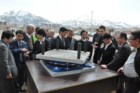 Japonlar, Erzurum Şehir Hastanesi’nin deprem izolatörlerine tam not verdi