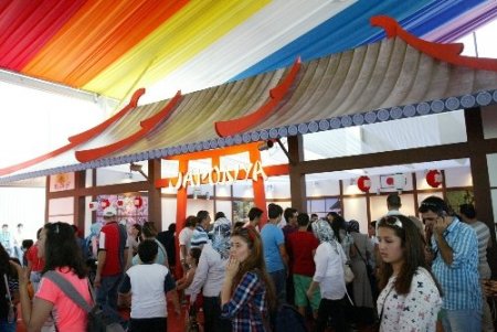 Japonya standına büyük ilgi