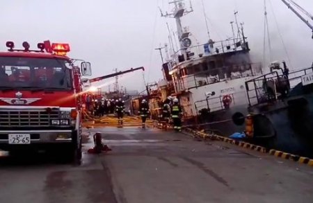 Japonya’da demirli gemide çıkan yangında 6 Rus hayatını kaybetti