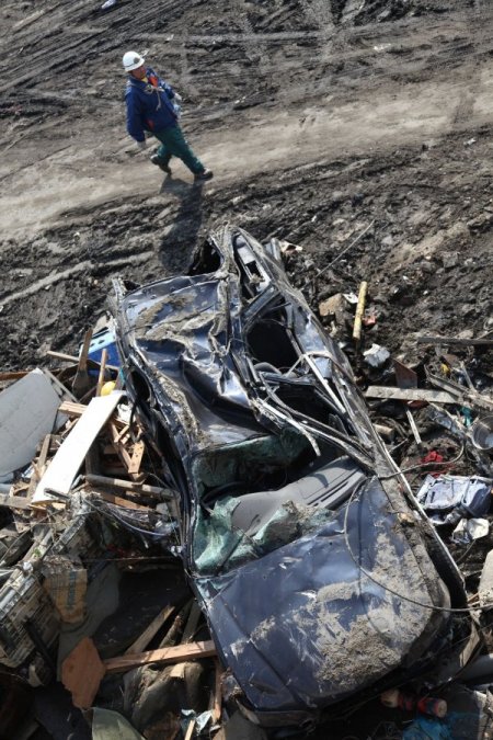 Japonya'da Deprem Ve Tsunami