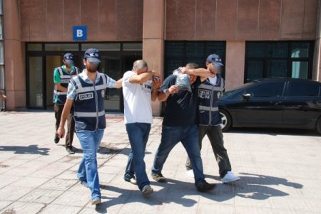 Jeneratör Parçaları Arasından Eroin Çıktı