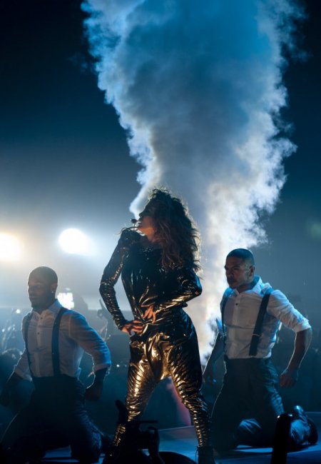Jennifer Lopez, Türkiye'den sonra Endonezya'da konser verdi