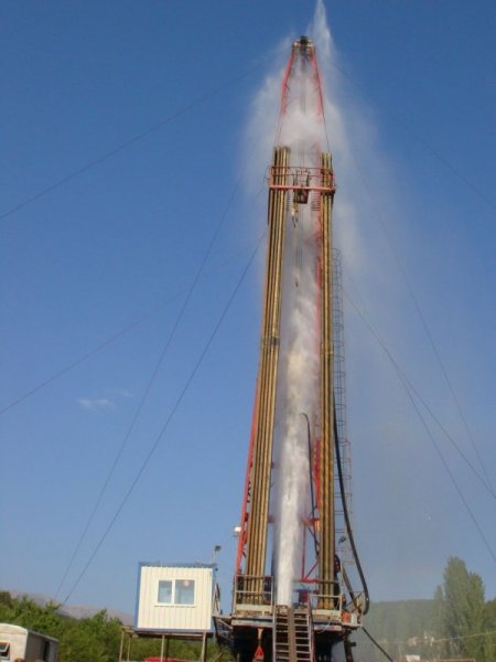 Jeotermal Sahalar Özel Sektöre Devrediliyor, 10 Bin Kişiye İş Kapısı Açılacak