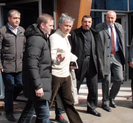 Jose Mourinho, Galatasaray'ı takip etmek için özel uçakla Kayseri’ye geldi
