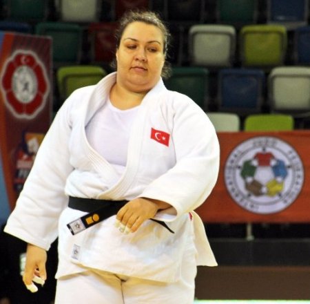 Judo Şampiyonası’nda Belkıs Avrupa üçüncüsü