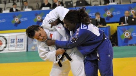 Judoda bayanlar Prag’dan iki gümüş, bir bronz madalya ile dönüyor