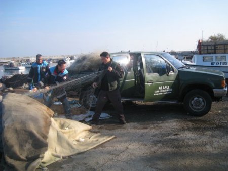 Kaçak balık avı denetimlerinde 105 tekneye el konuldu