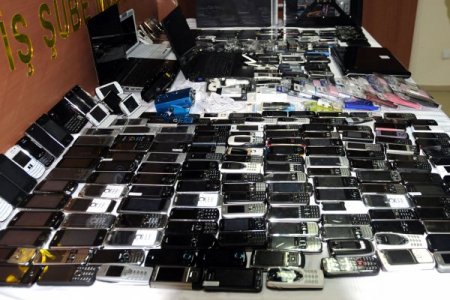 Kaçak Cep Telefonu Şebekesi Çökertildi
