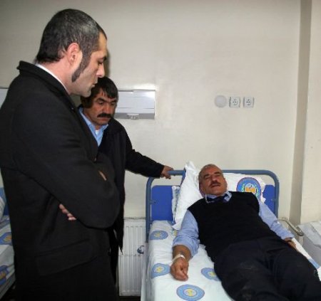 Kaçak Yapıyı Yıkmaya Çalışan Zabıta Ekipleri Saldırıya Uğradı: 2'si Ağır 5 Kişi Yaralandı